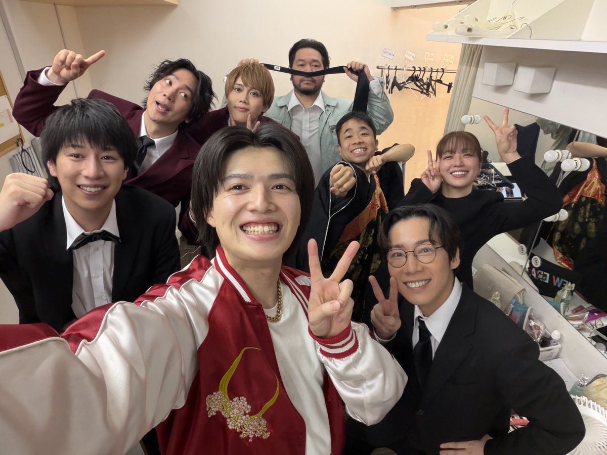 kabuto0617's tweet photo. #オクヤミ
千秋楽無事に終了しました！
毎公演、漏れなく楽しかったです！！！
ご褒美みたいな舞台でした。
連日のご来場、ご視聴ありがとうございました！

素晴らしい脚本、ソリ色全開の演出、達者なキャスト、我々を支えてくれたスタッフの皆様ありがとうございました！

またオクヤミ2でお会いしましょう！（なんの話も出てません笑）