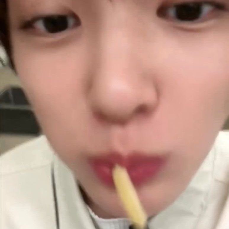 djdeddl2's tweet photo. 니왜케아긩이냐 https://t.co/eqnklpo963