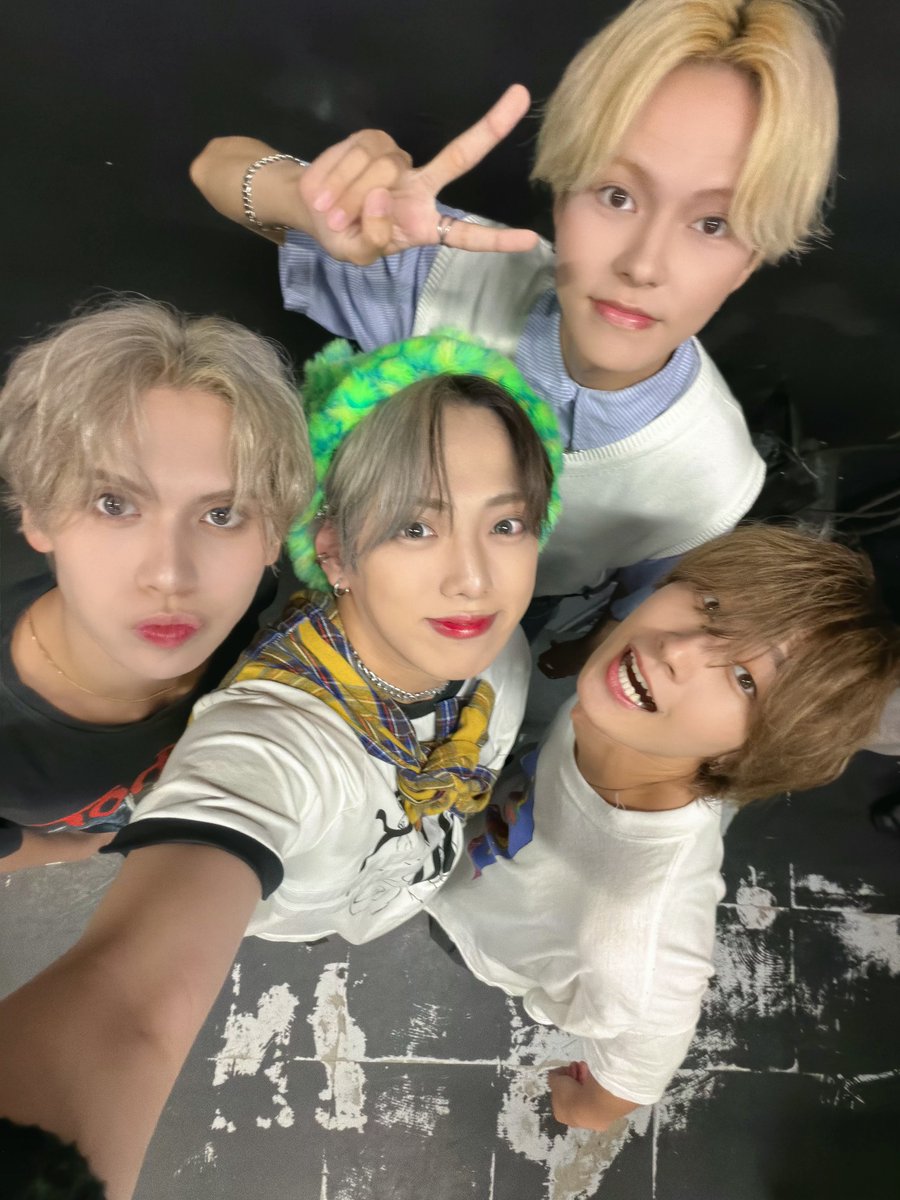 newtrend_rey's tweet photo. 『Sohot!!!💣💥』
お越し頂きありがとうございました！
THL主催の激アツイベント🔥
しれっとNEW映像SE公開✨

各グループ色んなエネルギーが出たり
新たな仲間の発表があったり
共に成長出来るこの環境ありがたいですね

引き続き”トリ”目指して頑張ります！

#NEWTREND #にゅーとれ #ソーホット https://t.co/x6JJZZw5oa