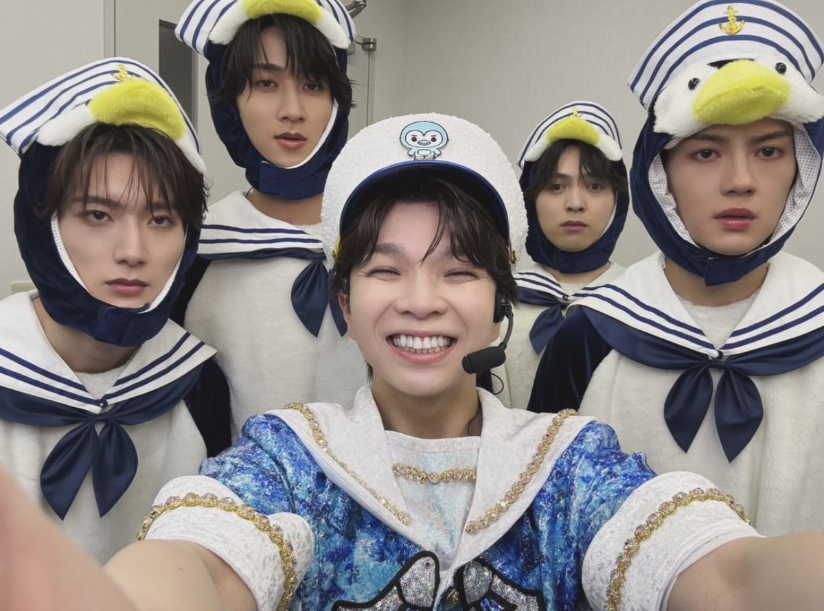 omochidesuka__'s tweet photo. アイドル歴12年目の塩﨑太智さん、普段こんなにニッカニカの笑顔をしているのに、いざカメラを向けられるとぎこちない笑顔になってしまうの愛おしすぎる
#じんだいチャンネル #塩﨑太智 #吉田仁人 https://t.co/Yry99LUHnk