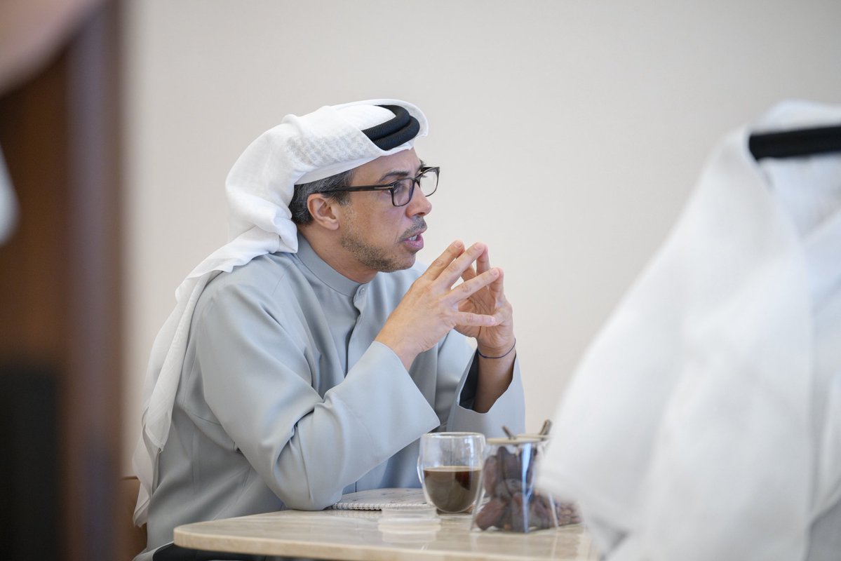 MansourBinZayed's tweet photo. ناقشنا اليوم خلال الاجتماع الأول لمجلس إدارة هيئة أبوظبي للزراعة والسلامة الغذائية بتشكيله الجديد.. استراتيجية التحول الزراعي، وسبل توظيف الذكاء الاصطناعي لتعزيز إنتاجنا الزراعي واستدامة مواردنا.

الأمن الغذائي جزء من أمننا الوطني.. ونحن ماضون في بناء منظومة زراعية أكثر كفاءة، تواكب المستقبل وتجعل من الإمارات نموذجاً عالمياً في التنمية.
