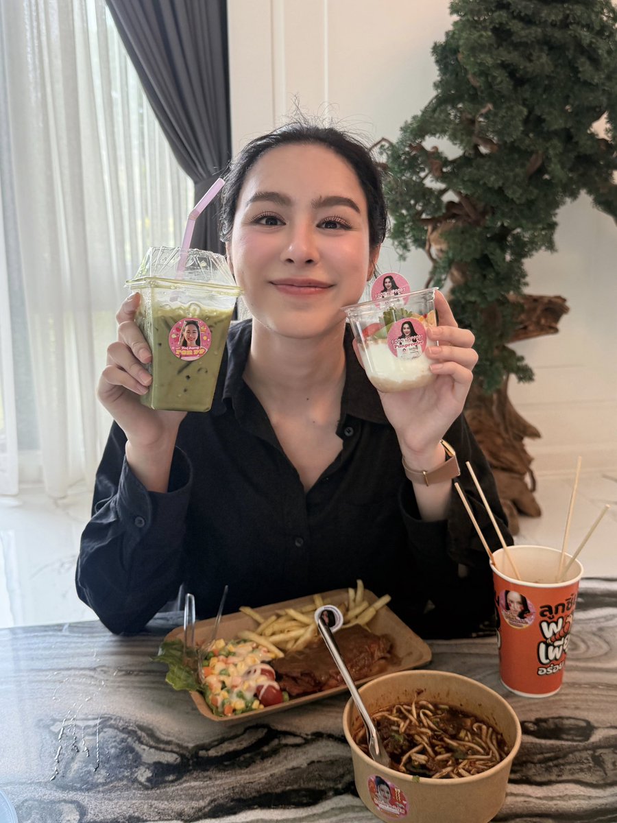 punpreedee's tweet photo. ขอบคุณนะฮรัฟฟฟฟ ฟินเลยฮรัฟฟฟฟ😋❤️ ✨ #พีพีปุญญ์ปรีดี #punpreedee https://t.co/n4ZAEHpXN0