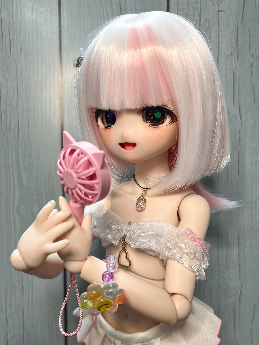 ylfe0425's tweet photo. コフレカフェさんの戦利品！
#しおなぎ工房 さんのハンディファン！
のなめさんのウエストチェーン！
両方水着にぴったりでかわいいね〜〜〜〜〜🙌 https://t.co/3WWcdVKRSP