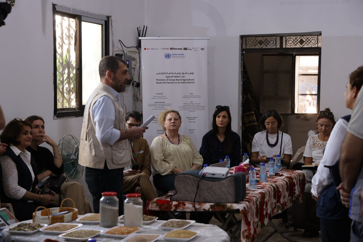 WFP_Syria's tweet photo. Reps of the Governments of 🇩🇰 🇮🇹 🇳🇴 🇸🇪 &amp;🇨🇭, alongside the 🇺🇳UN Resident Coordinator’s Office &amp; participating UN agencies, including #WFP, led by its Rep. in #Syria, @MarianneAtWFP, visited #Aleppo to see how joint efforts are helping communities rebuild their #livelihoods. https://t.co/nfKAOXgWv6