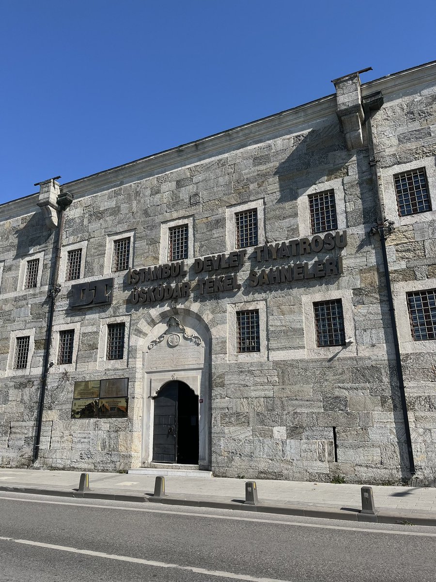 Ahmeterek6's tweet photo. Güzel bir devlet tiyatroları binası 🎭
📍Üsküdar | İstanbul https://t.co/IKjp0pcEhJ
