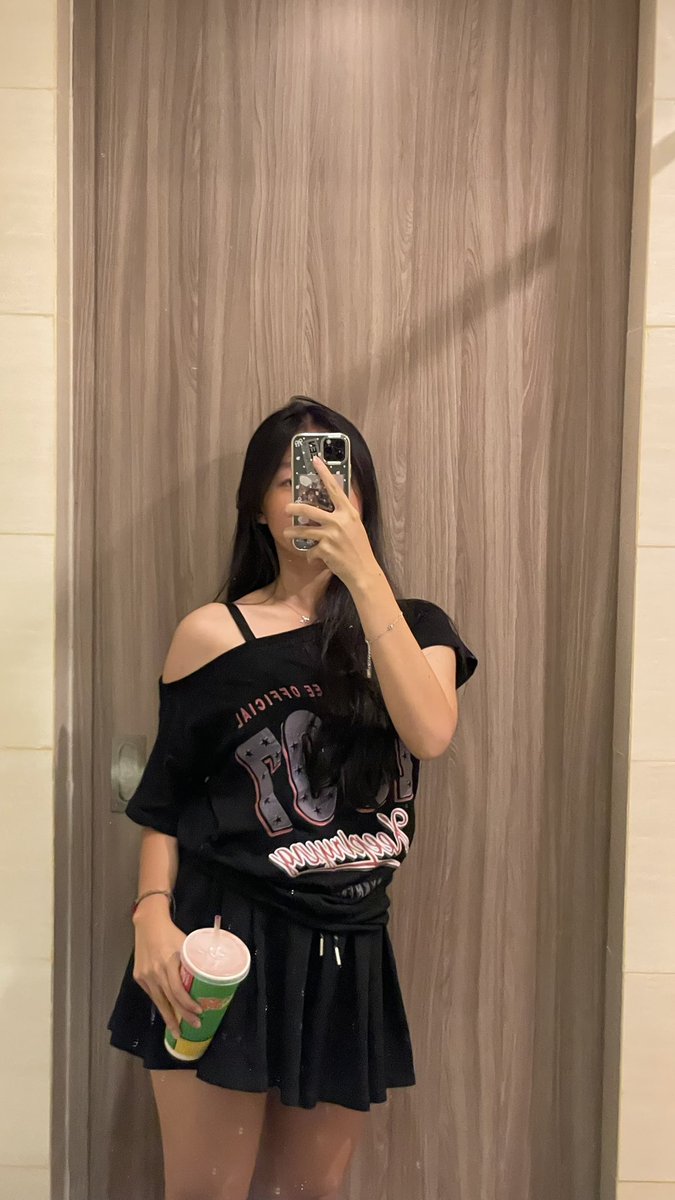 ivy 👧🏻 tweet media