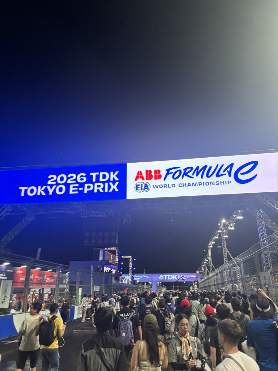 kenf1eo31's tweet photo. Formula E TOKYO E-Prix 2026 
2日間楽しみ尽くしました✨
ナイトレースは別世界感がとにかく最高！
来年は最終戦、絶対にまた来たい！
#FEjp https://t.co/EhMMCOiqDp