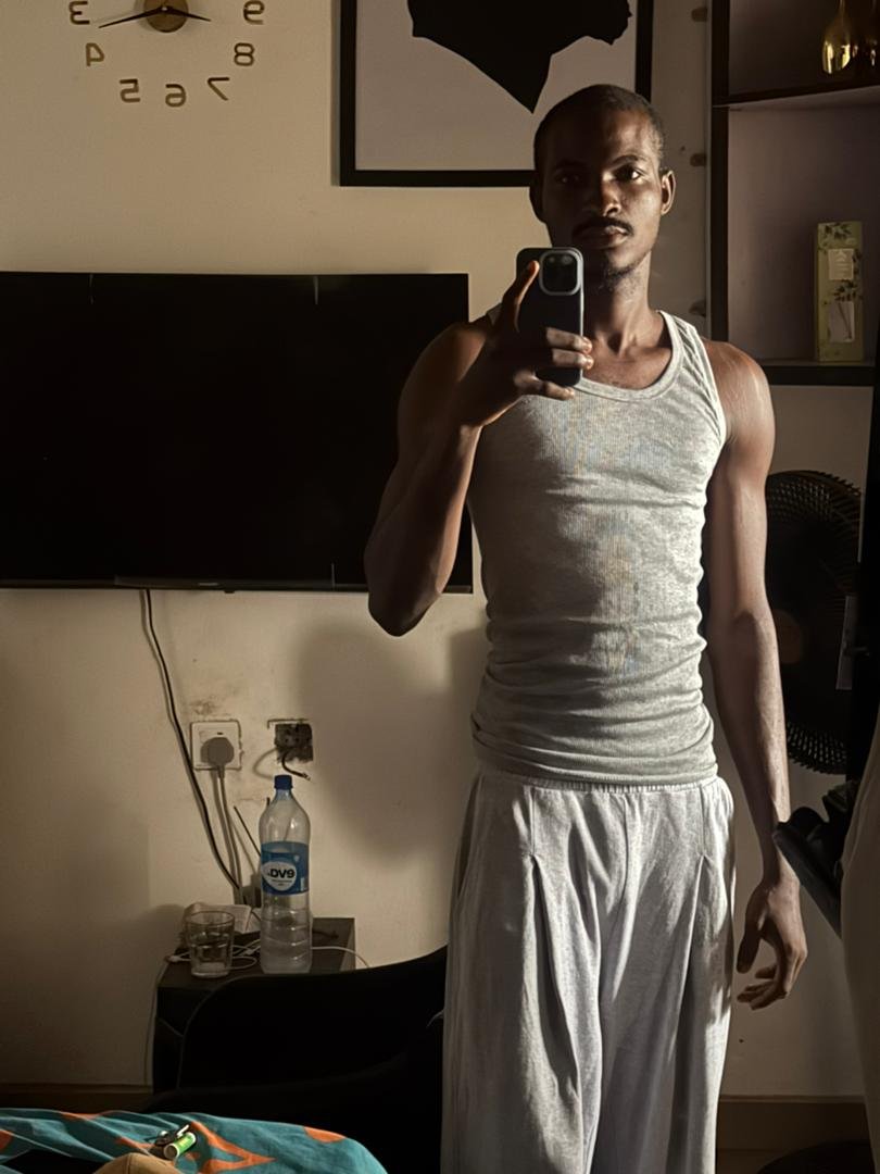 king_Nayvadius's tweet photo. I think I should consider modeling, I have the body.

What do y'all think chat? https://t.co/YTS1YLpzlj