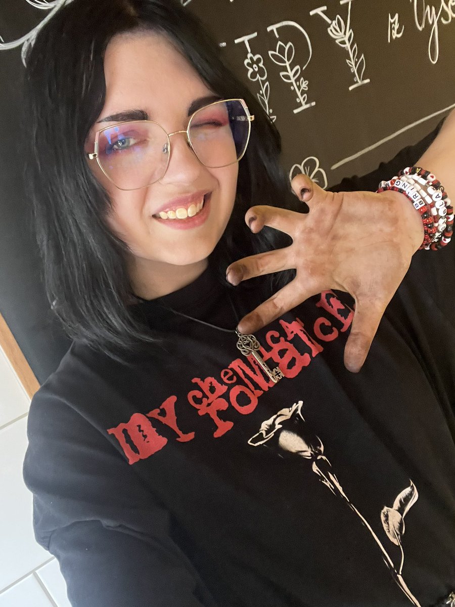 Catnice 😼 saw MCR!!! tweet media