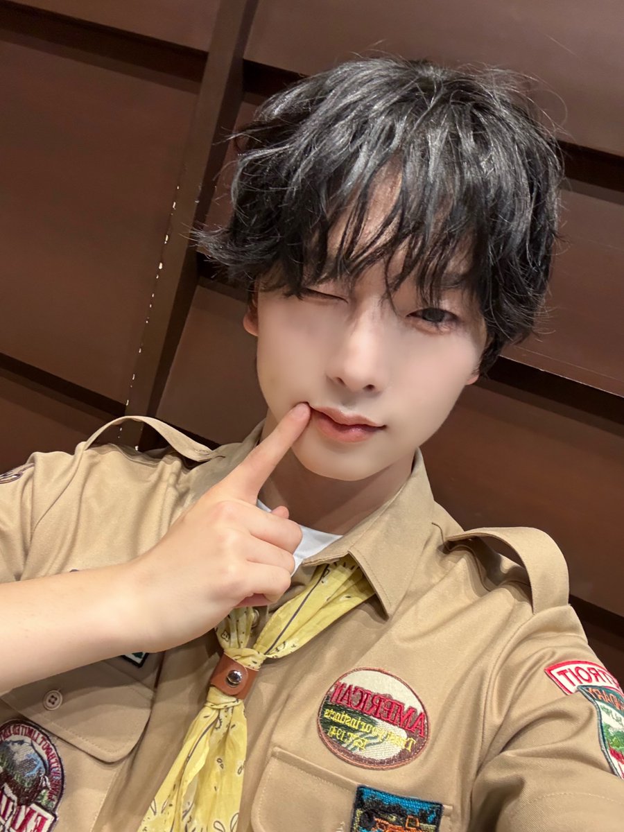 ADAP_offcl's tweet photo. 안녕하세요! 도원입니다🍑

약 6개월간의 일본 프로모션 이벤트가 끝이 났습니다.
일본에 있는 동안 정말 많은 경험을 하게 되어 많은 것을 얻은 것 같습니다.
앞으로 한국에서 더 멋진 모습으로 여러분을 만날 수 있도록, 데뷔까지 최선을 다하겠습니다!!

많은 기대 부탁드려요!!🙇‍♂️

#ADAP #에이댑
#도원 #DOWON
#ALL_DREAMS_ARE_POSSIBLE