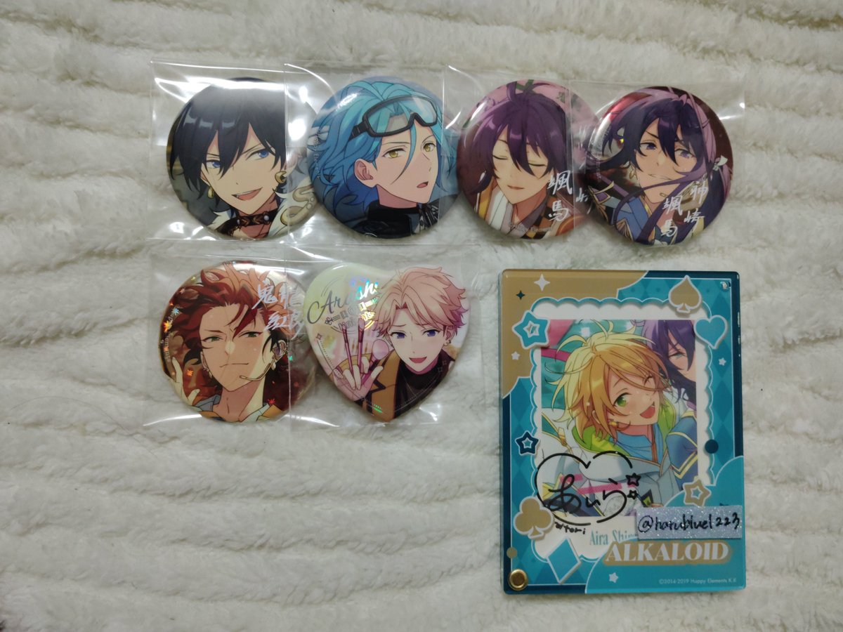 harublue1223's tweet photo. 【交換/譲渡】あんスタ コレクション缶バッジ コレ缶

【譲】画像1～3枚
【求】画像4枚目or定価＋送料

郵送or都内手渡し
同レア同士の交換(スタステ缶↔星4◎)
星4 200円/個でのお譲り可

⚠Jan一彩は大幅に希望数を超えた為交換に出しております

お気軽にお声掛けください🌷 https://t.co/EnsmcxI8F9