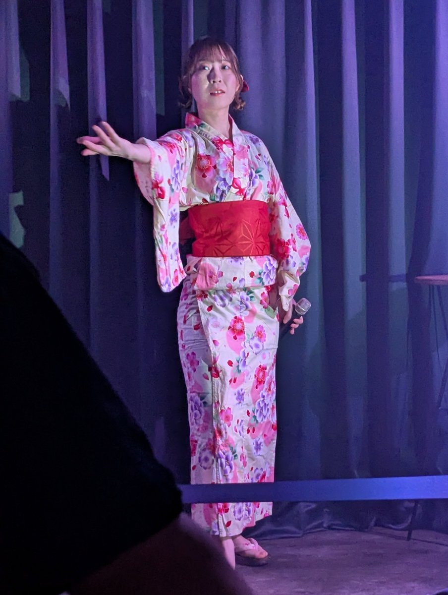 artist_in_field's tweet photo. 岡ちひろ
浴衣可愛かった。浴衣でもちゃんと踊ってたのすごい。
中島曲スペシャル、お芝居の主題歌多めだったかな？

『Life is beautiful』は相変わらず「妙高」って聞こえます←

おかちも中島くん引っ張りだしてくれて一緒に『Will』を歌ってくれた。 https://t.co/c4zlOeeoo9