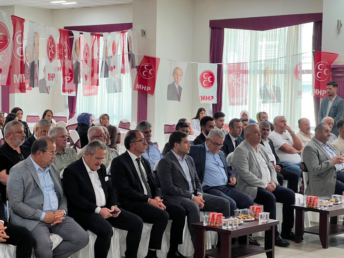duzceocak's tweet photo. 📍 Gümüşova

Milliyetçi Hareket Partisi MYK Üyemiz Sayın Necdet Öztürkçü‘nün Divan Başkanlığında gerçekleştirilen Milliyetçi Hareket Partisi Gümüşova İlçe Başkanlığımızın 15. Olağan Kongresi’ne, İl Başkanımız Sayın Oğuzhan Coşkun öncülüğünde katılım sağladık.

Büyük bir coşku, birlik ve beraberlik içerisinde gerçekleştirilen Kongremiz teşkilatımıza hayırlı uğurlu olsun. 🇹🇷