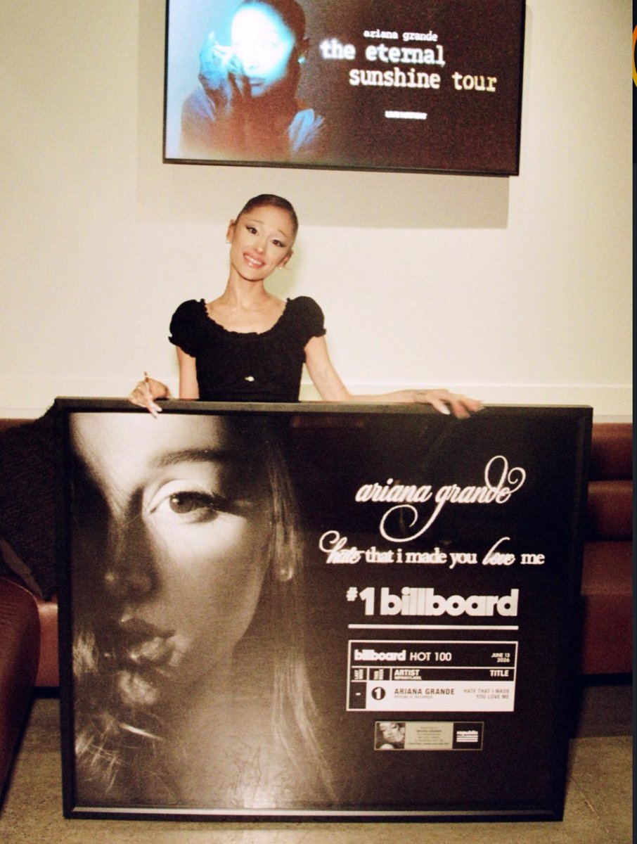wfysaturnreturn's tweet photo. her getting these plaques both times while ON TOUR is making me emotional https://t.co/mlX4TSM0xM