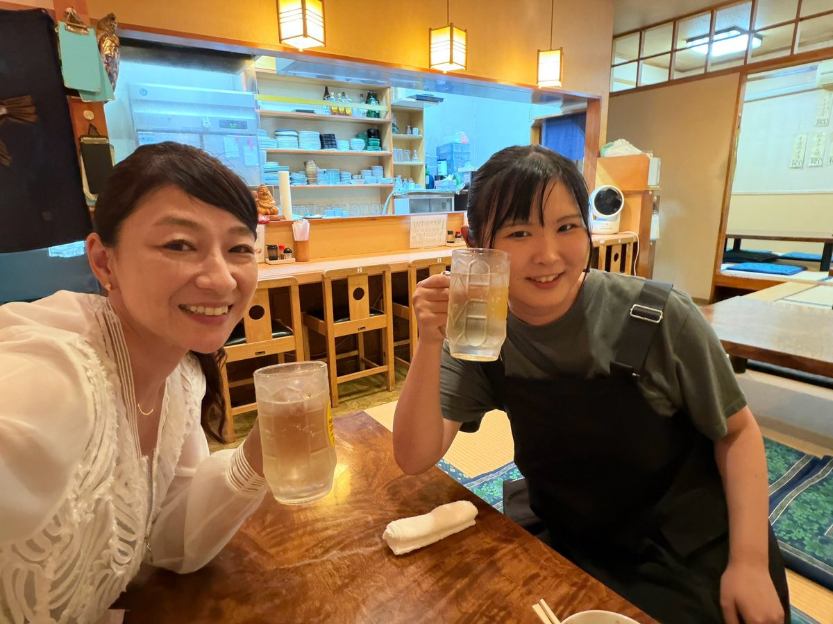 yuzusan_shibata's tweet photo. 今日はね、同じ柴田出身！仲良しのサインヴォーカリスト・水戸まなみさんと近況報告&amp;飲み会🍻
柴田町 槻木の「串やき蔵王」さんと、「笑楽」さんで〜！！

楽しかった☺️ https://t.co/t3S8VHCrcR