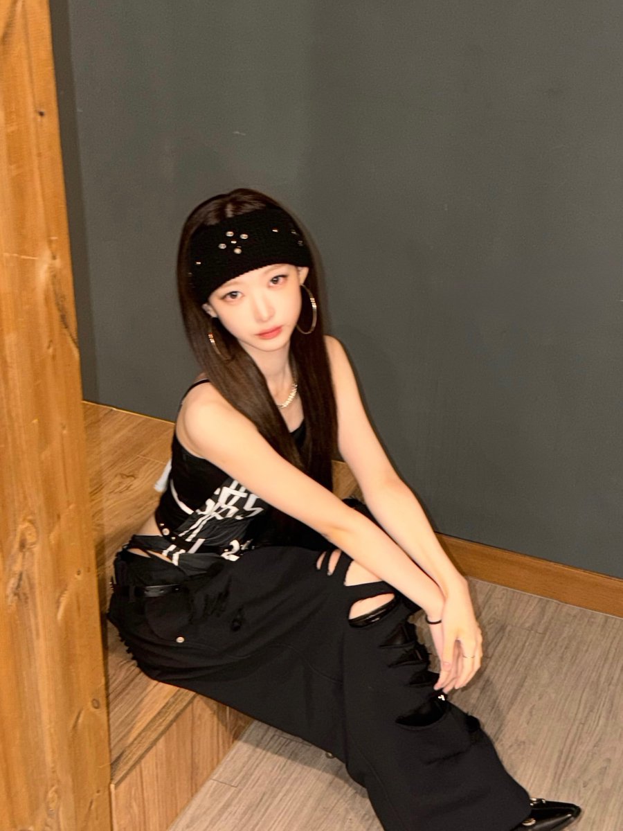 hyerinsource's tweet photo. 260727 @HITGS_offcl Instagram Update

#HYERIN #혜린 #HITGS #힛지스 https://t.co/K5r7wNhcFS