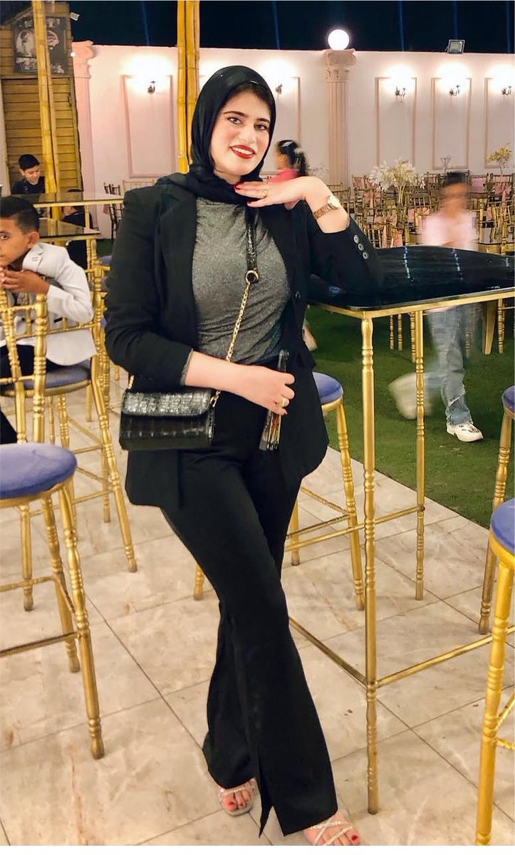 Louza78's tweet photo. القورني بتاعها عايز يعرف رأيكم ف البطل 🔥🥵 https://t.co/b17parjy9K