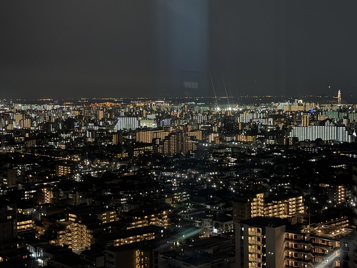 D90204382D's tweet photo. 1人で見てきた夜景が綺麗でした https://t.co/cEIDjJzOQ8