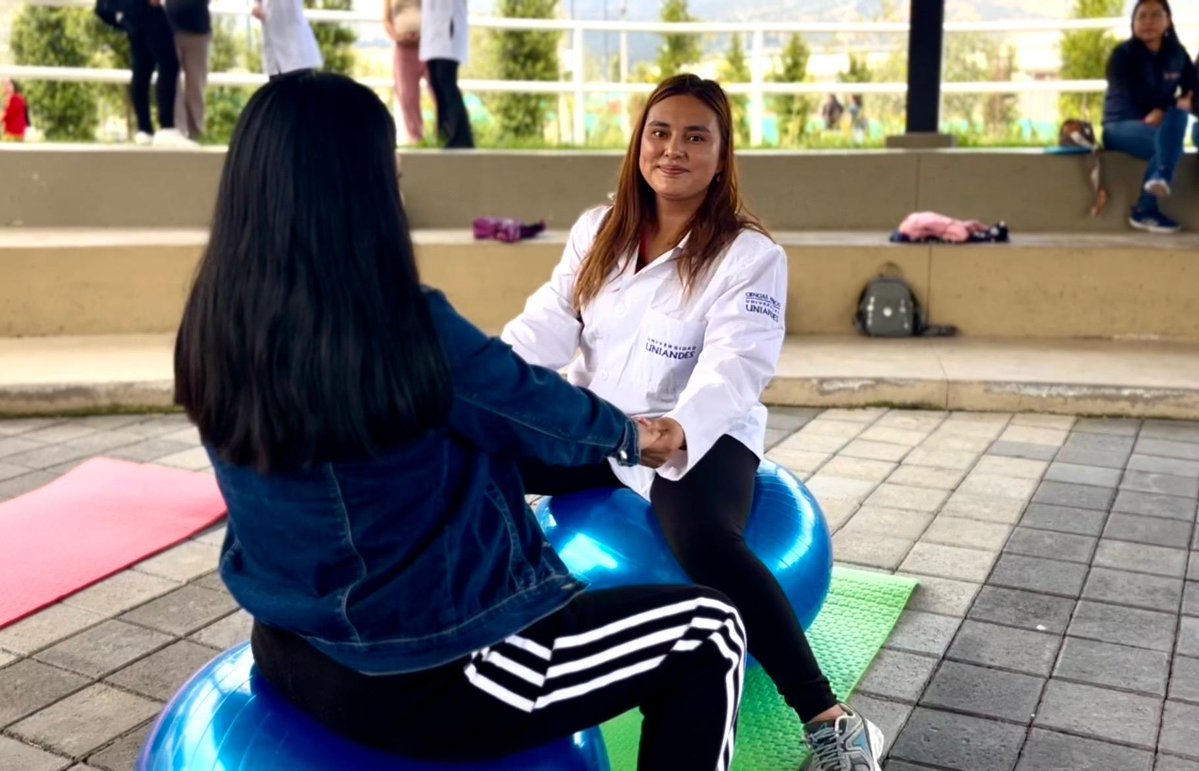 SaludImbabura's tweet photo. 🤰 #Imbabura | Un día para celebrar la vida y la prevención.
Compartimos una jornada llena de compromiso y esperanza durante el lanzamiento de la vacuna contra el #VSR, fortaleciendo la protección de madres gestantes y bebés desde antes de nacer. ¡El escudo empieza en la madre! https://t.co/WLu8HpsJCF