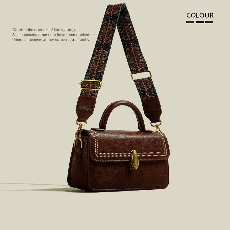 SarahExpressX's tweet photo. Looking for a structured messenger bag for your daily essentials? This textured polyester bag features a clean vertical shape and organized sandwich pockets. A practical, retro-inspired choice for errands and travel.

#MessengerBag #Stru...…
https://t.co/kXO04iasuz https://t.co/CDYUqVyLa1