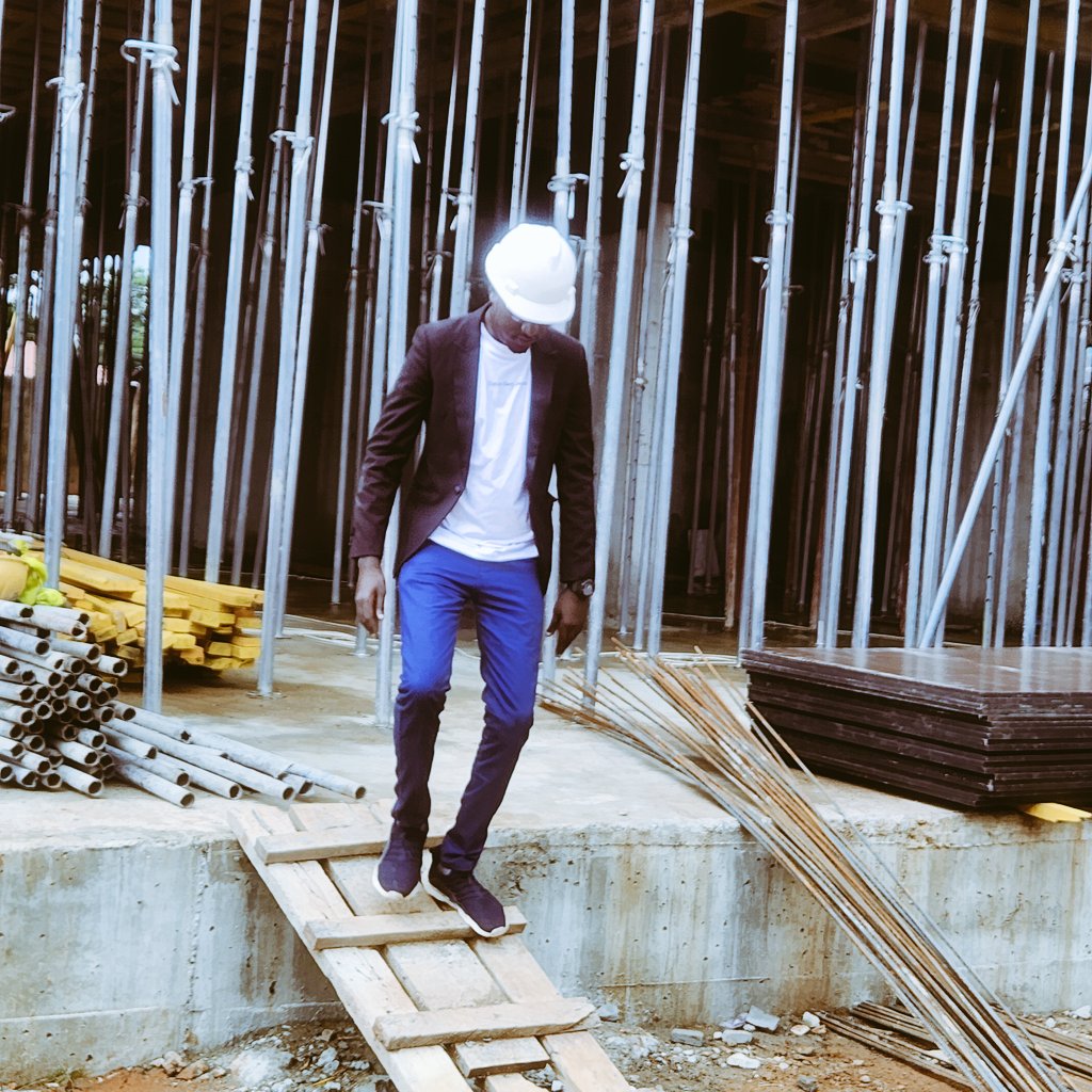 ChiefArchitect_'s tweet photo. Lagos -abuja 🏘

To and fro . https://t.co/0vNlCaBM7a