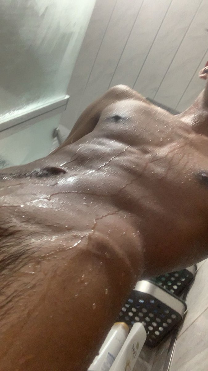 Jun41d28's tweet photo. Hot or cold showers? https://t.co/X0RYCm6O7U