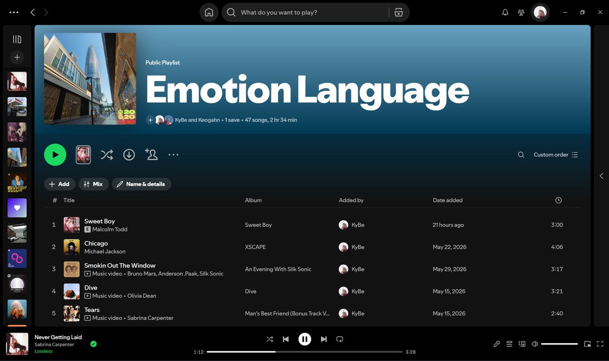 KyBeCptr's tweet photo. who the fuck designed this app? #spotify https://t.co/a1RF59Xn7R