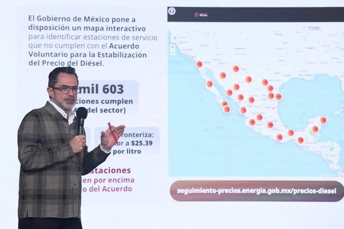 ivan_escalante's tweet photo. Como resultado de las acciones coordinadas entre el gobierno y el sector privado en beneficio de las y los mexicanos, el 84% de las estaciones de servicio del país vende el litro de diésel en máximo 27 pesos.

❌ Revisen cuáles son las gasolineras que no cumplen con el acuerdo y comercializan este combustible a precios injustificadamente altos en https://t.co/UuA6KEkSu4