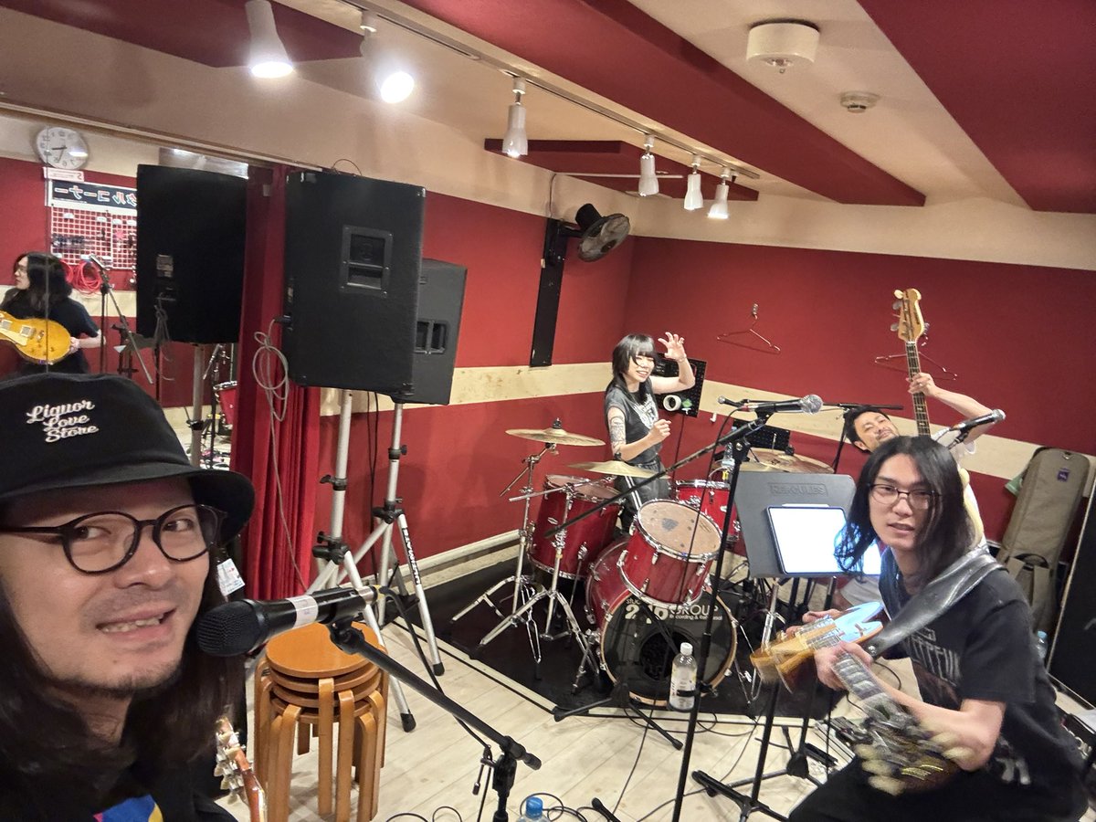 syonanroman's tweet photo. 自分がそこまで大層な事を出来ているかと言われるとそんな事はないと思うし、ただやれるだけの事をしているという感覚。ただチャンスをもらえる以上は全力で、それでも一緒に連れて行ける人たちを連れて行けるだけ、とにかく頑張ります。よろしくお願いします。

https://t.co/nGnKtnKkrw https://t.co/Cf4i0XZYnb