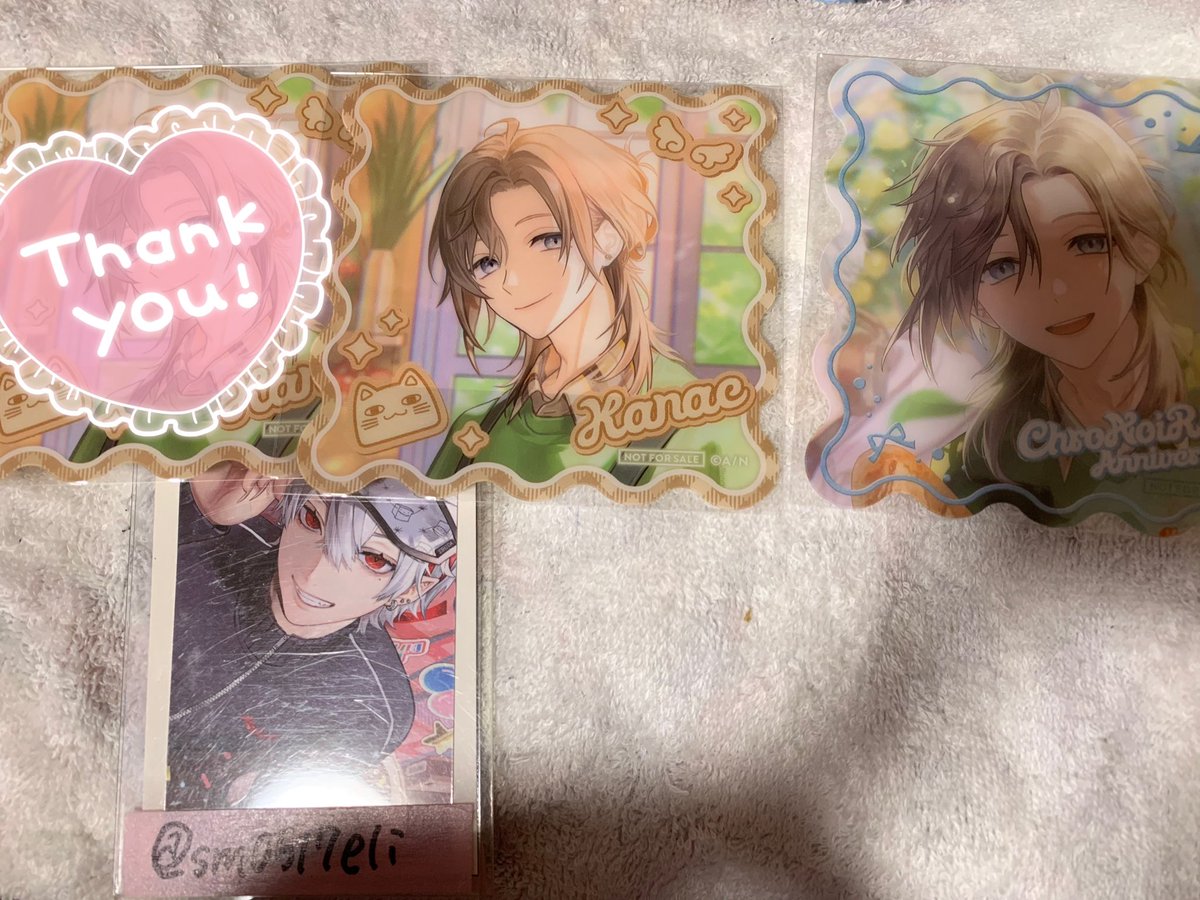 sm0517eli2's tweet photo. 【交換】にじさんじ ChroNoiR 8th Anniversary 8周年 フォト風カード 特典 クリアコースター 

譲⇨画像1・2枚目

求⇨画像3・4枚目（🩷付いてるの激求）

郵送での取引のみ。
検索からでも気軽にお声がけください。
一旦固定ポストも確認ください。 https://t.co/F1cuLyEC26