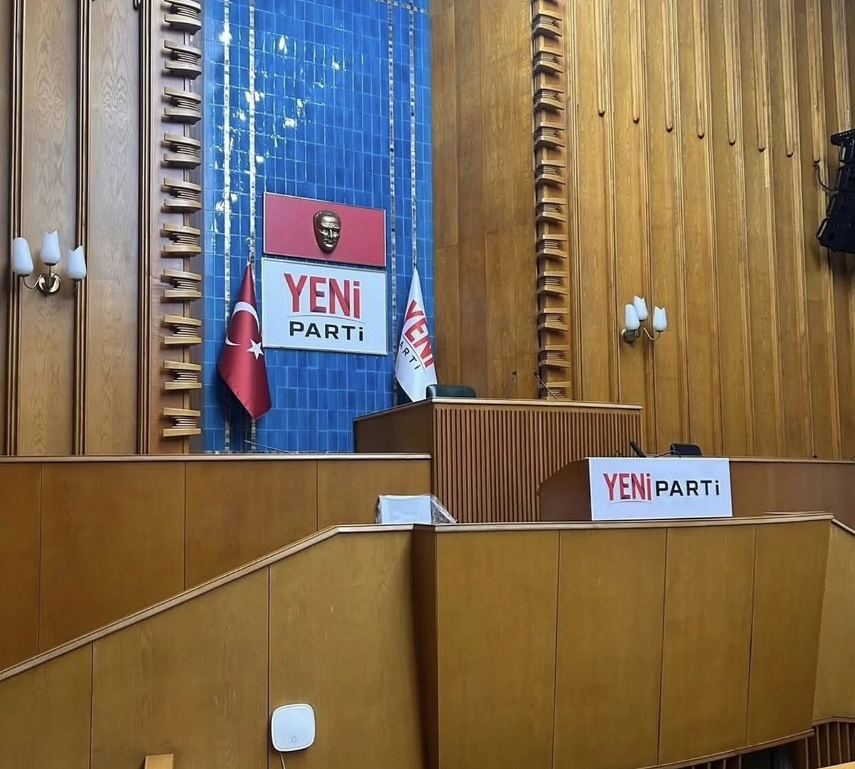 Sol_Yumruk3's tweet photo. Başlıyoruz #YENİparti https://t.co/MOxhaOmJCN