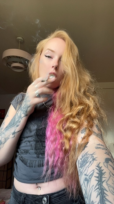 AngelOfFindom69's tweet photo. I just received Monthly loser debt from Anonymous via Throne. Thank you! https://t.co/PO9gMOgqCA #Wishlist #Throne https://t.co/ClKFhHCWjj