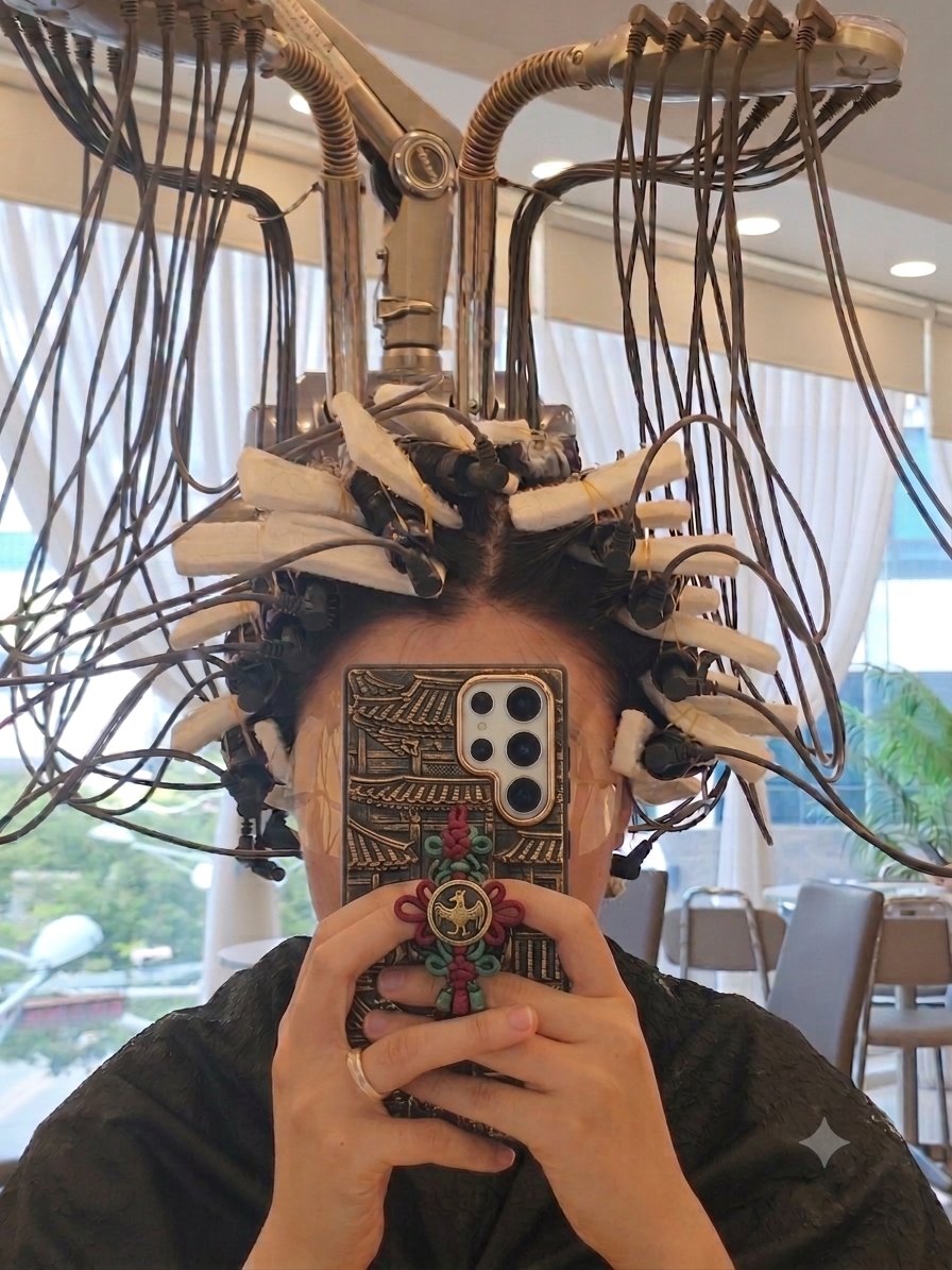 talking_die_'s tweet photo. 겹친소 합니다
사유: 머리한게 마음에 들엇음

조건: 
1. 만19세이상 사람
2. 정신머리 박혀있기
3. 해시테그 안쓰기
4. 섹트, 성인용품 알티이벤 안하기

나:
1. 곧 30살 되는 사람
2. 가나니 하나, 공주 하나 키우는 폴리아모리 펨바디
3. 탑종변

이상 끝.

마음멘션디엠찾아가께요 https://t.co/sKPfzqZPu8