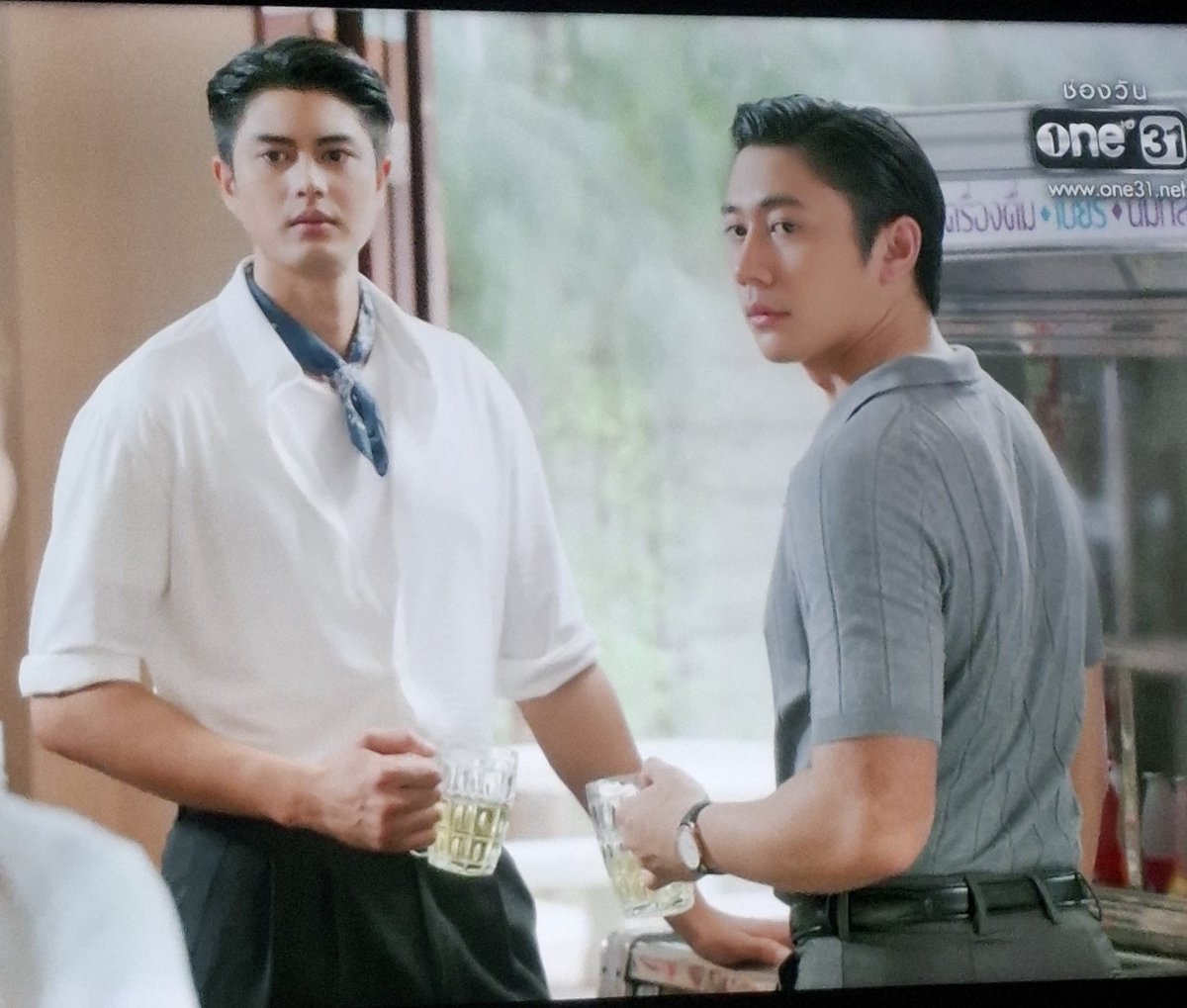 LChaibin52829's tweet photo. เสือตะวันสองคนตัวจริงกับตัวปลอม#SUNSET IN WINTER EP19
#เหมันต์ตะวันรอน EP19
@RachataJam
#แจมรชตะ https://t.co/ycuEgQEPZO