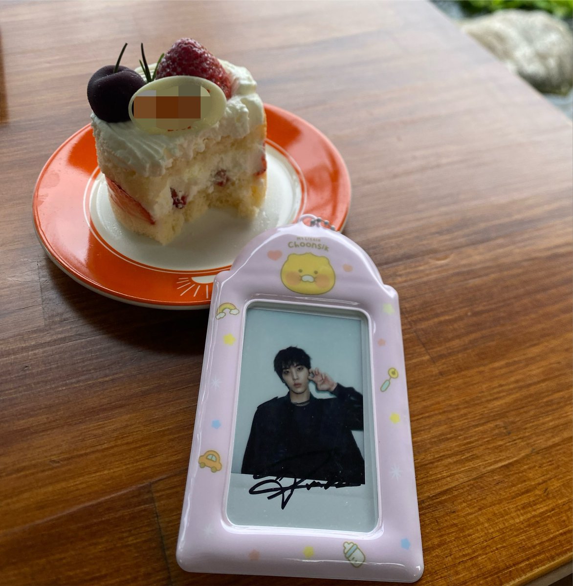 pittaroha321's tweet photo. #윤산하 #사나잇 ✨
오늘은 태국이 연휴라 오랜만에 여유롭게 쉬면서 여행도 하고 맛있는 것도 먹었어ㅎㅎ
산하도 요즘 열심히 먹으면서 몸 만들고 있다니까 쉽지 않겠지만 괜히 내가 다 응원해주고 싶더라🥹💜
어떤 스케줄 준비하구 있는지는 모르겠지만
산하가 보여줄 모습이라면 뭐든 기대하면서 기다리고 있을게엥~
목표 75kg까지 파이팅캅💪🏻 너무 무리하지 말고 건강하게 잘 먹어야 해!!
오늘도 푹 자고 쪼은 꿈 꿔 잘자~~🌙