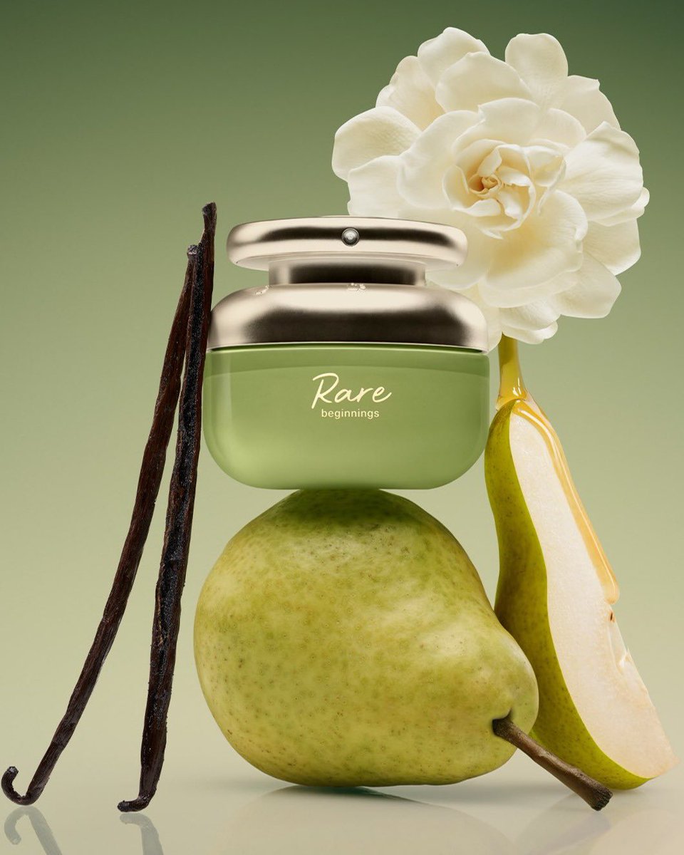 SelenaFanClub's tweet photo. Every moment is a new beginning, and this one is quite sweet 🍐 NEW @rarebeauty Rare Beginnings Eau de Parfum available August 7 at @Sephora or early on August 6 through the Sephora app https://t.co/AHrvzfjH67