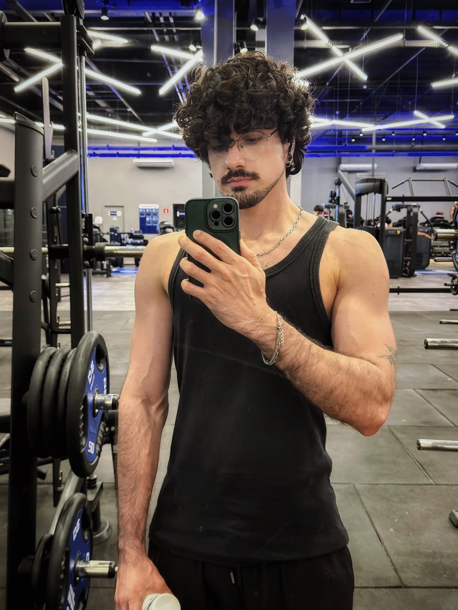 vino andrade tweet media