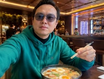 Michaelhilly70's tweet photo. Having a good time alone 🫟
#canada #korea #tweeter https://t.co/WcV0SCdEnS