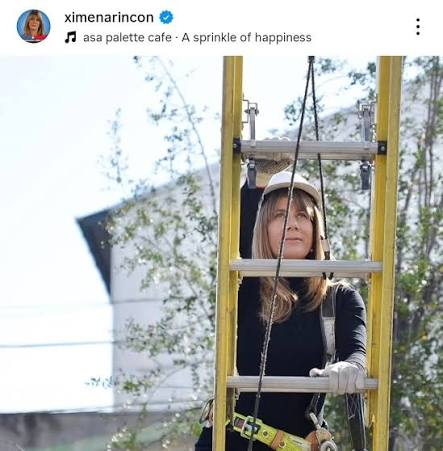 peyuco_elcata's tweet photo. CON https://t.co/Y7HnzJeIjw  NIÑA SIMBOLO DEL TRABAJADR CHILENO
CUANTO HABRA PAGADO POR ESE MONTAJE https://t.co/muDdxmsx6m