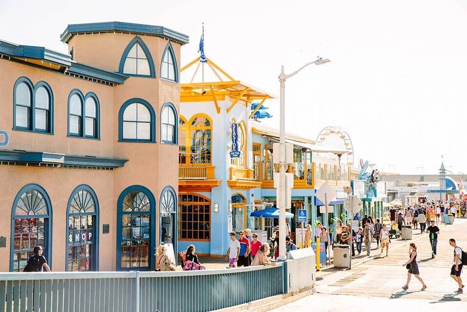 ARandomScene's tweet photo. Santa Monica, California https://t.co/8ZOFfCUKW1