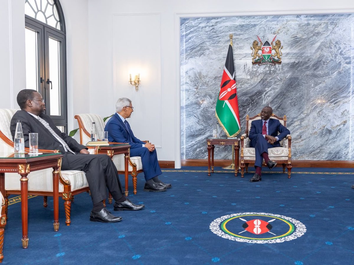 WilliamsRuto's tweet photo. Met International Federation of Red Cross and Red Crescent Societies Secretary-General Jagan Chapagain at State House Nairobi. Thanked the organisation for continued humanitarian interventions in Kenya and across the region.

Assured Mr Chapagain of Kenya’s commitment to continue working with the Red Cross to strengthen the response to emergencies across our region.

I also briefed him on Kenya’s transformation agenda, especially in water harvesting, water storage and irrigation, through the National Infrastructure Fund. This will boost production and strengthen our country's food security.