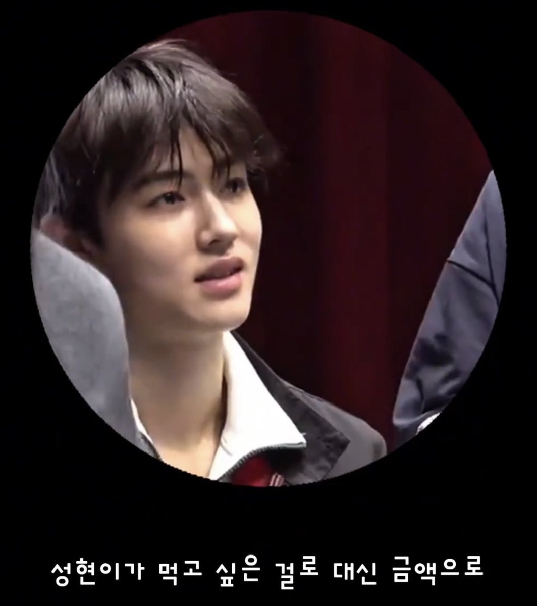 oOg3ryuk's tweet photo. “뭐먹고싶은데요?”
“10만원“ https://t.co/V5ssIJlQjo