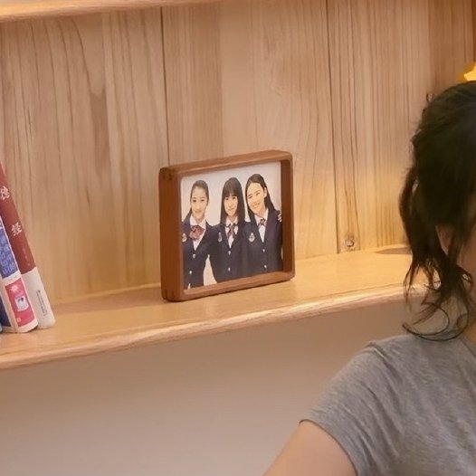 duduling1018's tweet photo. 📹 a sneak peek of #chenduling’s upcoming appearance on #maoxuewoof

the next season premieres on august 3, though it’s not yet known which episode she’ll appear in

(peep dudu’s #theleftear-era photo with guan xiaotong and ma sichun in the background hehe) https://t.co/9Yjvdb9Wod