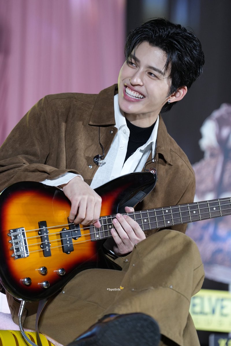bpaticia's tweet photo. เท่ห์มากฮ๊าฟฟฟฟฟฟ 🎸🫶🏻✨

3CE POND PARKER
#3CEPondParkerPawty https://t.co/GYaN5P38l8
