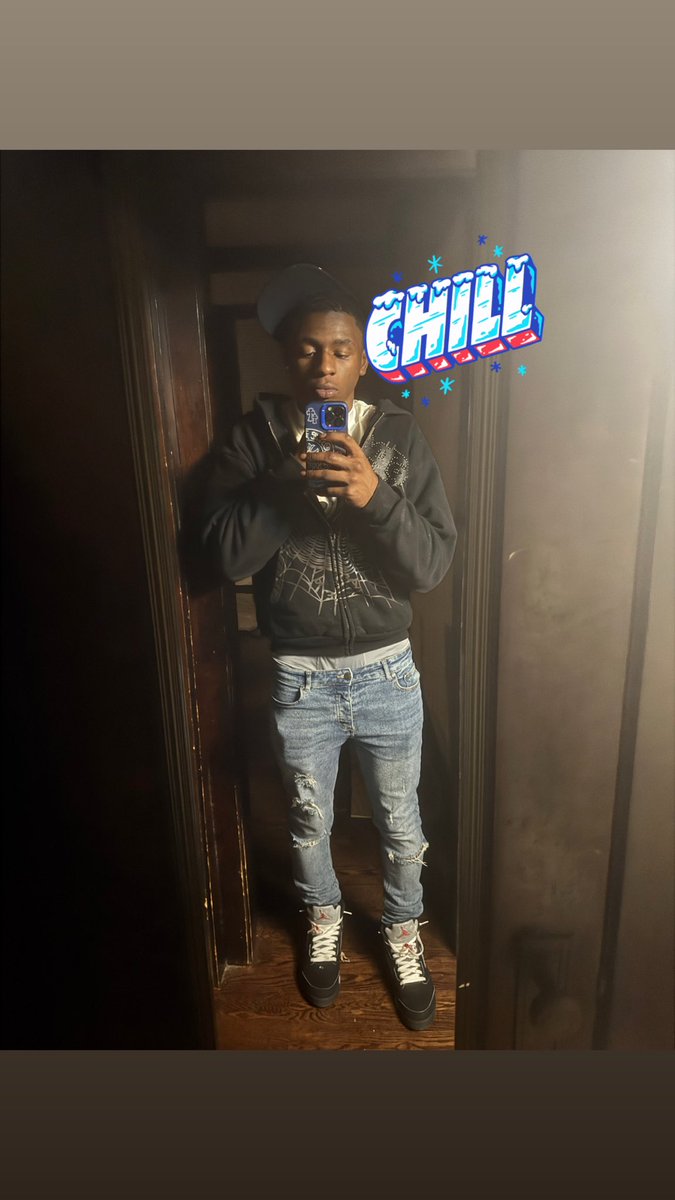 Mi12216Miller's tweet photo. Chill❄️ #chi #outdoors https://t.co/AbAHcAMtoh