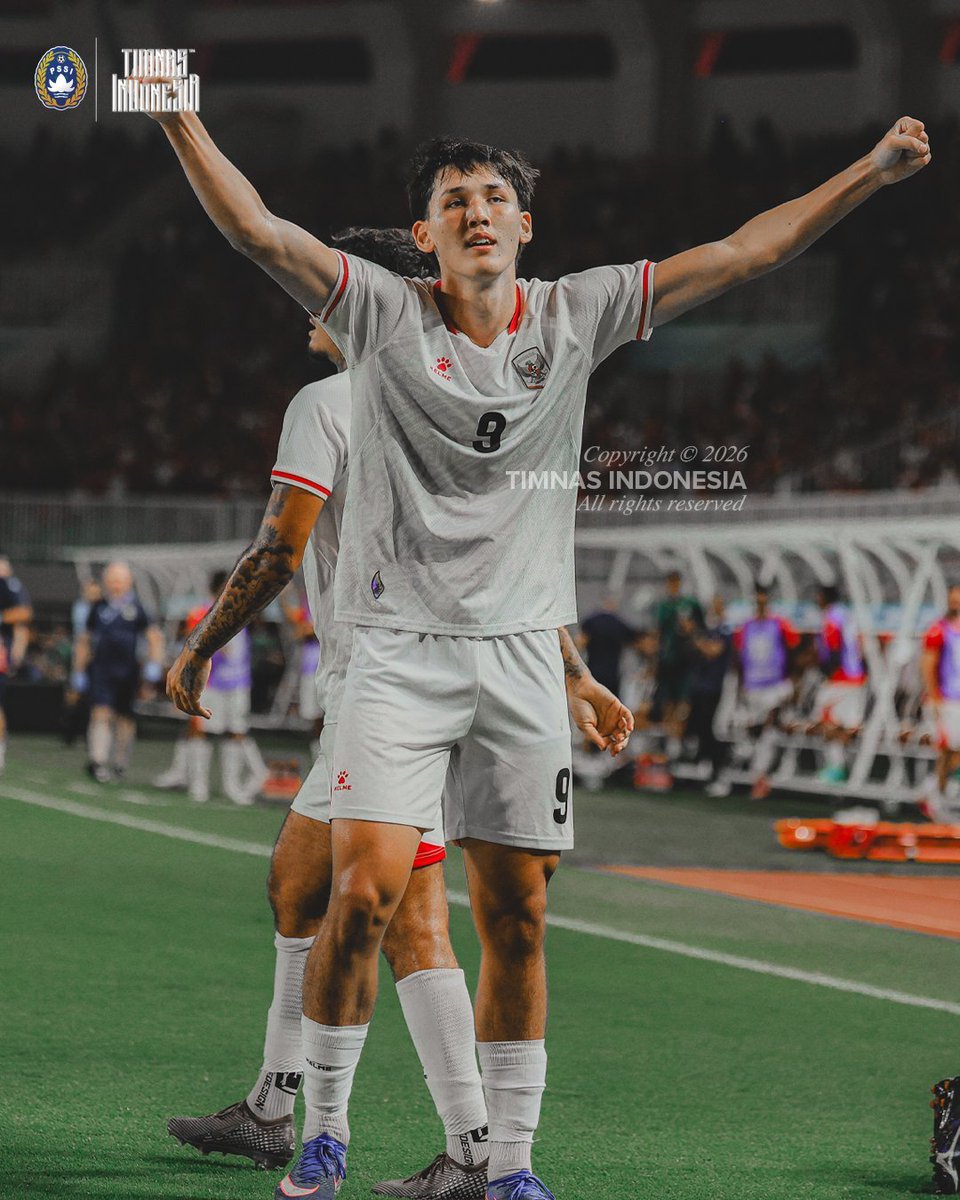 SiaranBolaLive's tweet photo. MITHCELL BAKER!! DEBUT HATTRICK!!

ANJAY!! ⚽️⚽️⚽️

CLINICAL FINISHER!! https://t.co/jT20nbIMc0