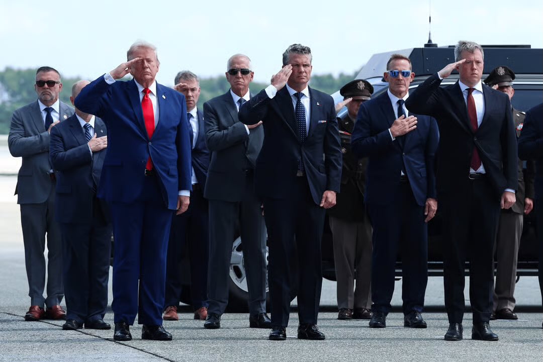 hakaanyzb's tweet photo. Pentagon, İran’da hayatını kaybeden ABD askerlerini sessizce yeni bir “Yurtdışı Operasyonlar” kategorisine kaydırdı.

▪️Böylece, savaş yetkileriyle ilgili tartışmaların giderek şiddetlendiği bir ortamda, “Destansı Öfke Operasyonu”nda ölen asker sayısı 18’den 14’e düştü. https://t.co/fNmHWVmR0N