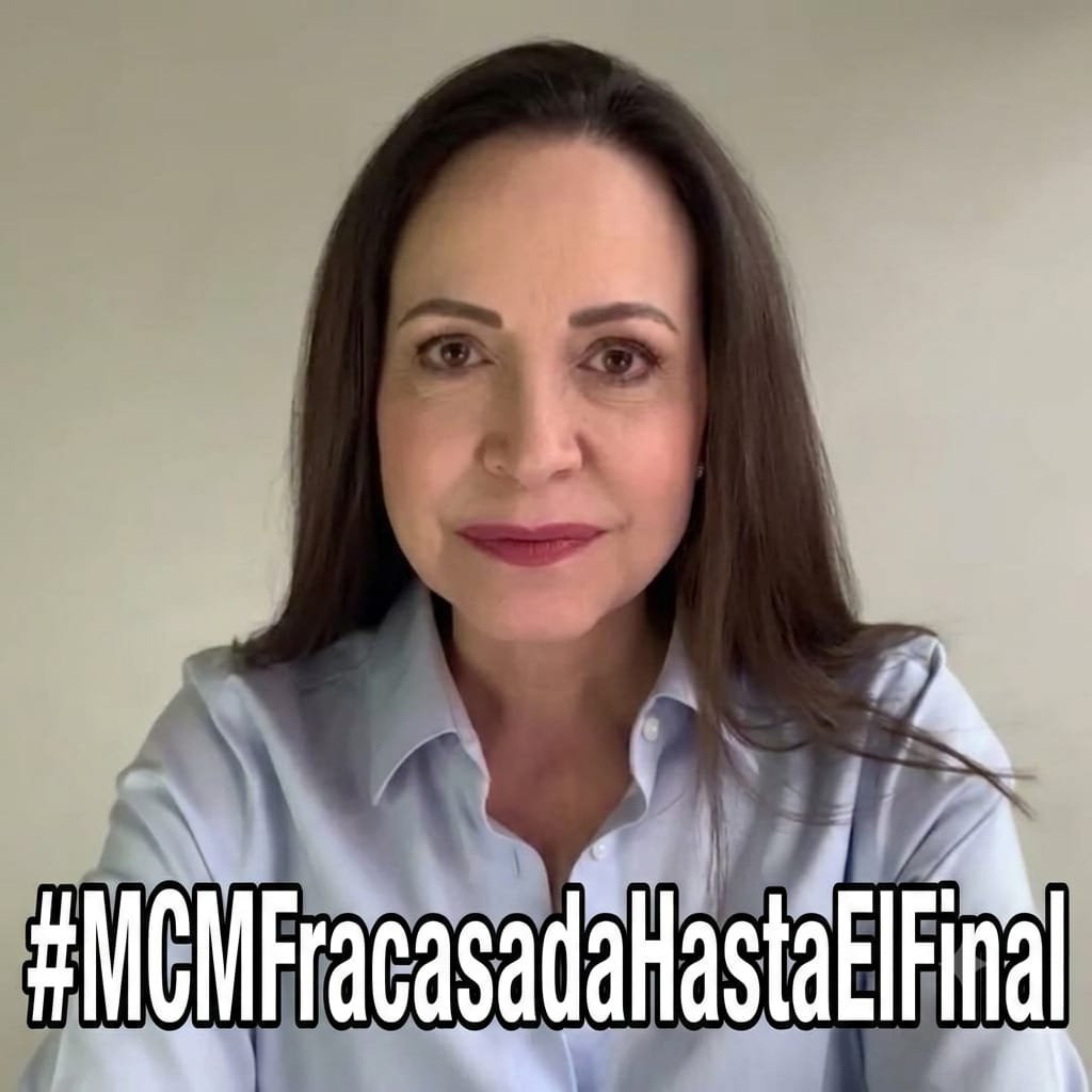 mimueca548389's tweet photo. Anunciar "el fin del chavismo" desde el 2002 y salir trasquilada con el 59.41% del CNE es de campeones del absurdo, María Corina transformó su obsesión golpista en una larga cadena de papelones políticos #MCMFracasadaHastaElFinal https://t.co/BGXJjEP4Xg