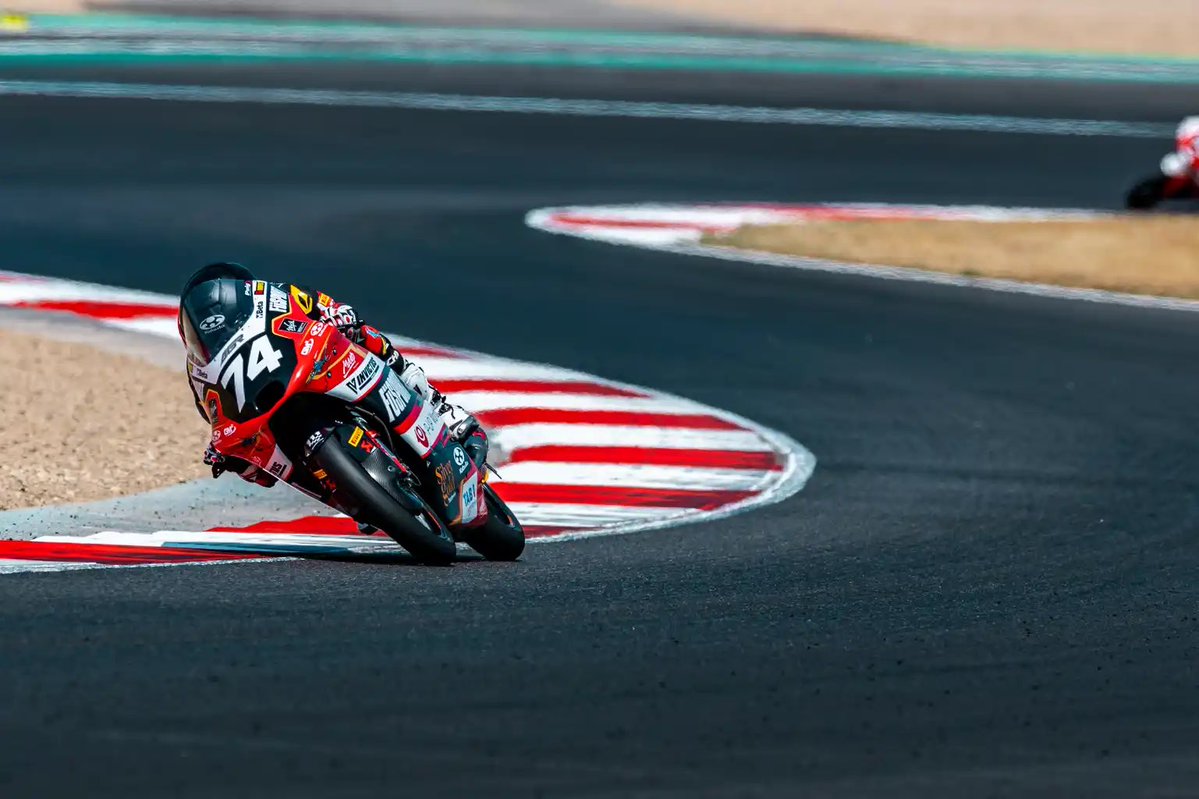 Seiryu_69's tweet photo. Moto3 Junior Rd.4 in France🇫🇷

Race P22

何もできませんでした。

サマーブレイクでしっかり問題を改善して、後半戦に向けてトレーニングを行います。

I couldn't do anything.

We will improve the problem well during the summer break and train for the second half. https://t.co/PrnPZGmD7z