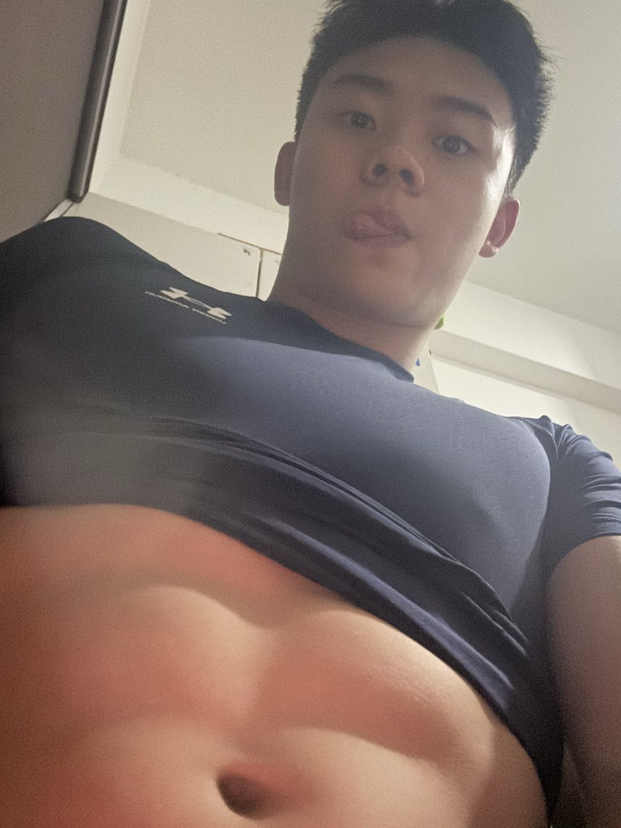 applemusicbtr's tweet photo. what is the best brand for compressions? I want moreee https://t.co/XgVxTtGybX